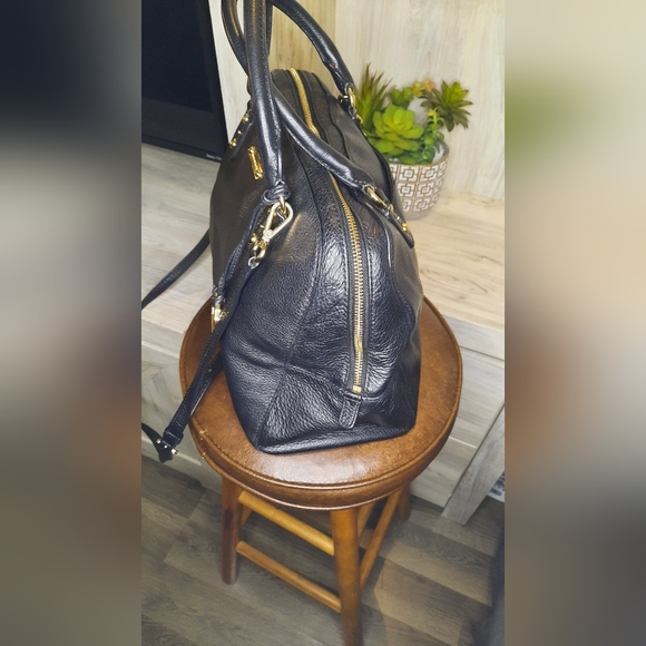 MICHAEL Michael Kors Black Leather Large Dome Satchel 10"H × 15"W good condition - Picture 6 of 10